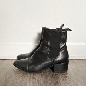 Vagabond Boots